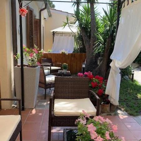 Brezza Di Mare Bed & Breakfast San Teodoro  Bagian luar foto