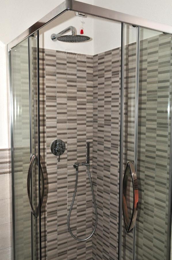 Brezza Di Mare Bed & Breakfast San Teodoro  Bagian luar foto