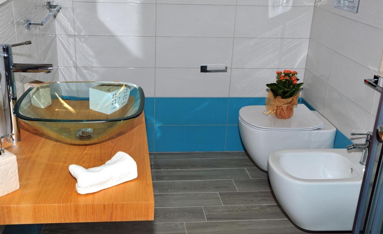 Brezza Di Mare Bed & Breakfast San Teodoro  Bagian luar foto