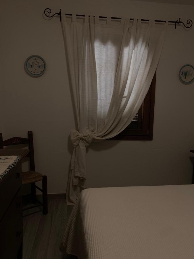 Brezza Di Mare Bed & Breakfast San Teodoro  Bagian luar foto
