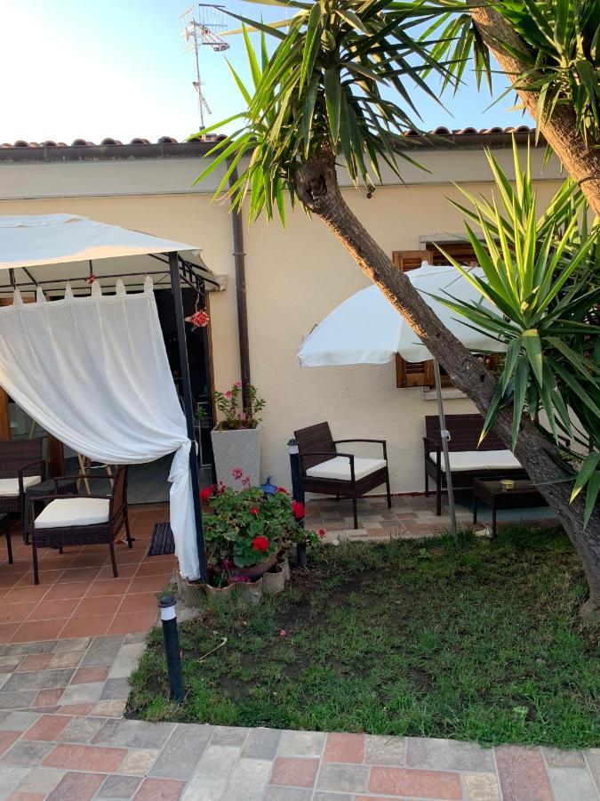 Brezza Di Mare Bed & Breakfast San Teodoro  Bagian luar foto