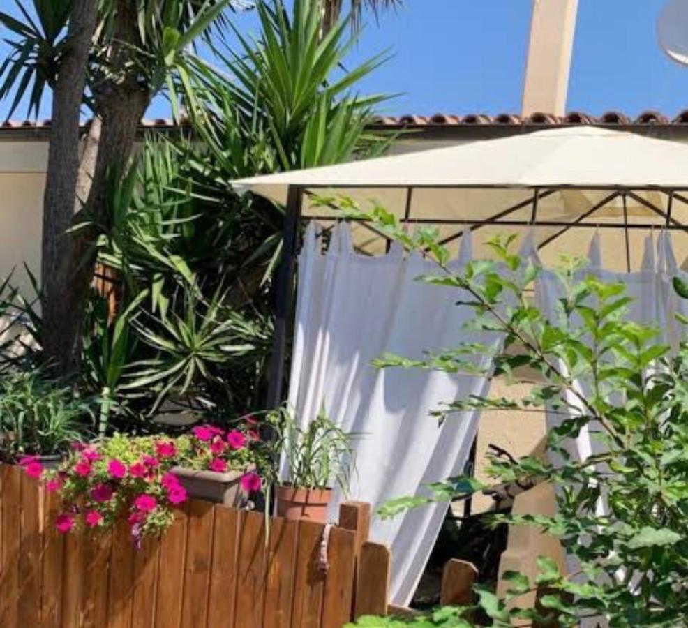 Brezza Di Mare Bed & Breakfast San Teodoro  Bagian luar foto