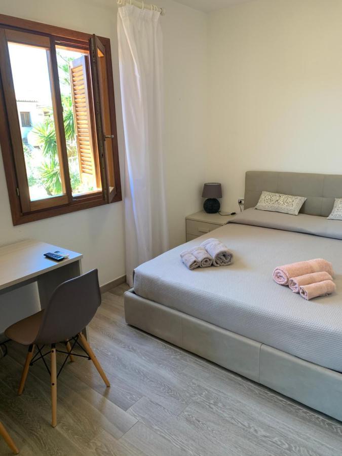Brezza Di Mare Bed & Breakfast San Teodoro  Bagian luar foto